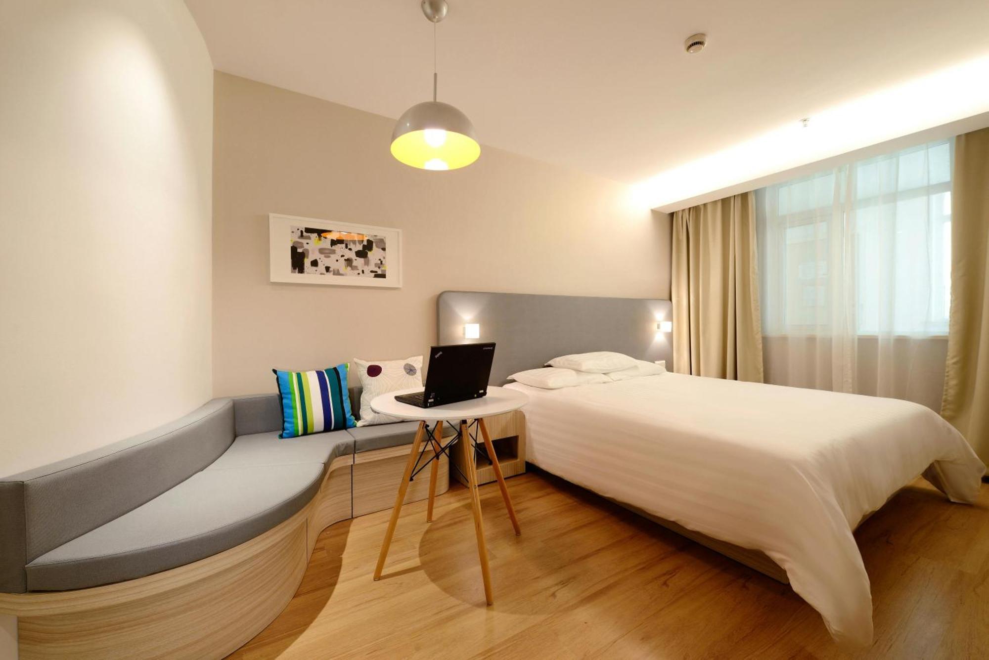 El De Seven Luxury Igi Airport Hotel New Delhi
